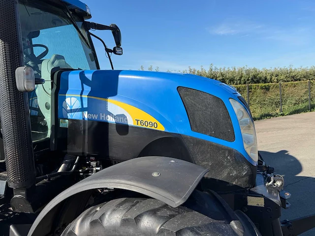 2010 new holland t6090 vierwielaangedreven landbouwtractor - afbeelding 6 van  30