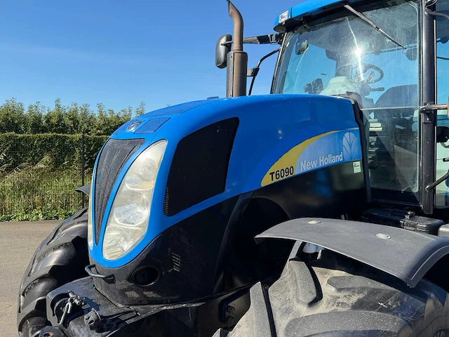 2010 new holland t6090 vierwielaangedreven landbouwtractor - afbeelding 26 van  30