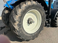 2010 new holland t7040 vierwielaangedreven landbouwtractor - afbeelding 6 van  33