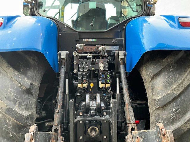2010 new holland t7040 vierwielaangedreven landbouwtractor - afbeelding 3 van  48