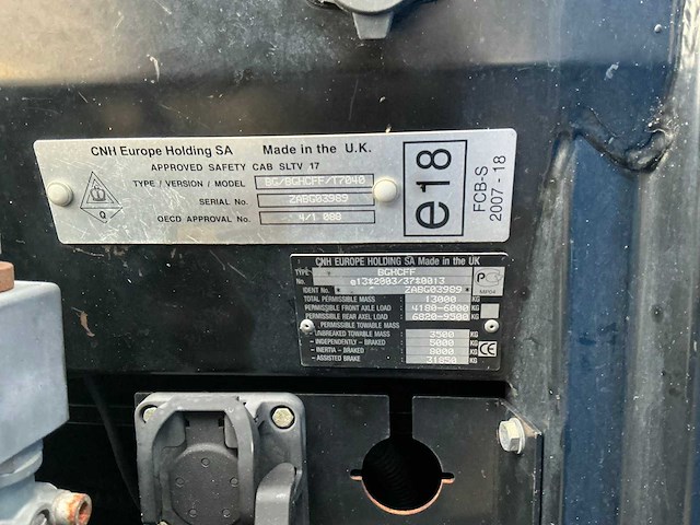 2010 new holland t7040 vierwielaangedreven landbouwtractor - afbeelding 4 van  48