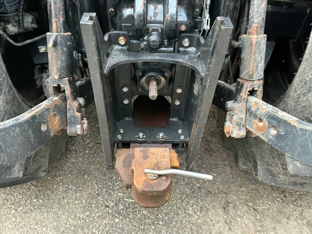 2010 new holland t7040 vierwielaangedreven landbouwtractor - afbeelding 8 van  48