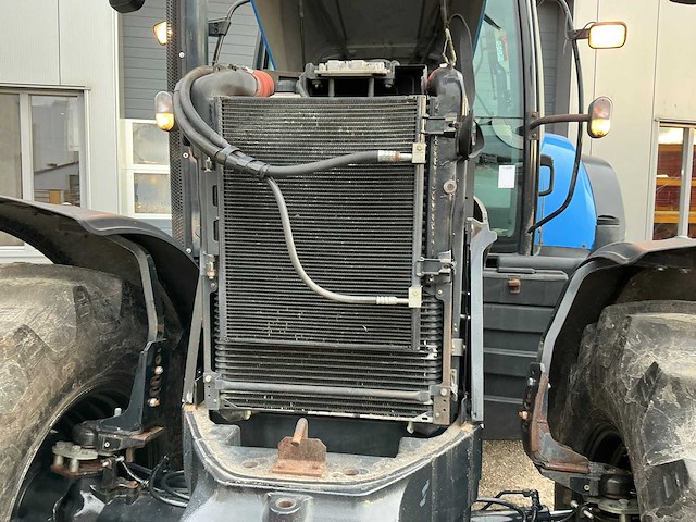 2010 new holland t7040 vierwielaangedreven landbouwtractor - afbeelding 41 van  48