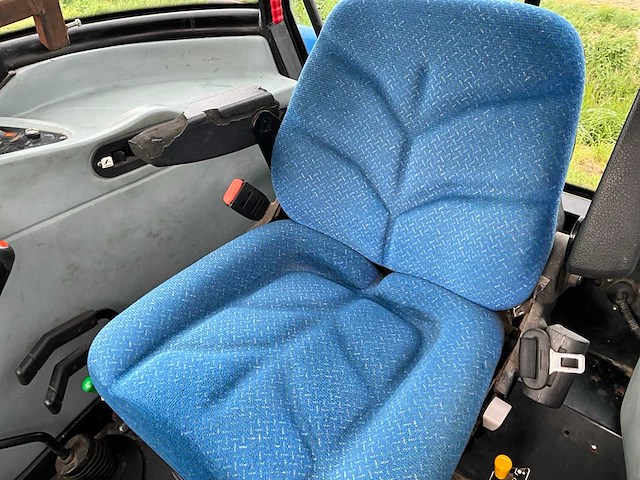 2010 new holland td5010 tweewielaangedreven landbouwtractor - afbeelding 10 van  34