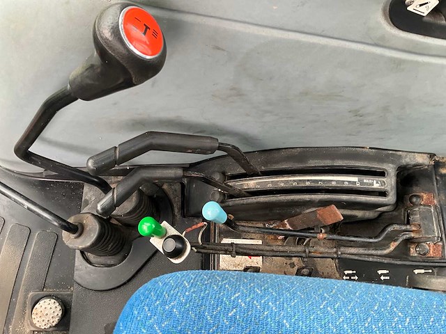 2010 new holland td5010 tweewielaangedreven landbouwtractor - afbeelding 13 van  34