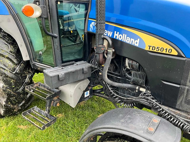 2010 new holland td5010 tweewielaangedreven landbouwtractor - afbeelding 24 van  34