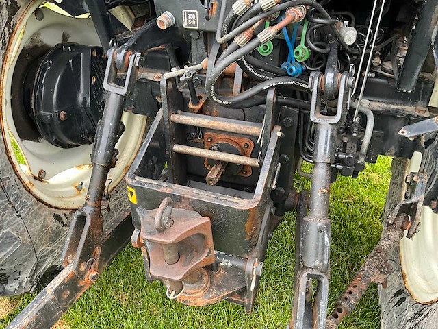 2010 new holland td5010 tweewielaangedreven landbouwtractor - afbeelding 32 van  34