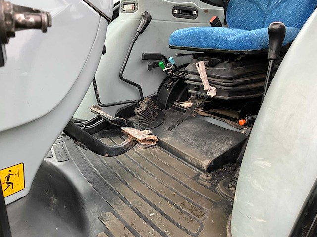 2010 new holland td5010 tweewielaangedreven landbouwtractor - afbeelding 8 van  34