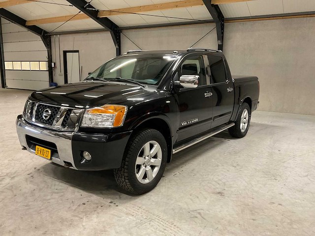 2010 nissan titan v8 personenauto lpg farmpro - afbeelding 1 van  19