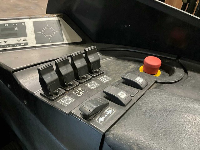 2010 om xr14ac reach truck - afbeelding 7 van  20