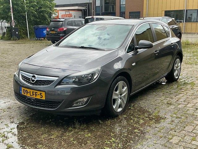 2010 opel astra 1.6 sport personenauto - afbeelding 1 van  15
