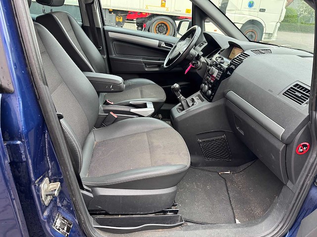 2010 opel zafira 1.8 cosmo 7-persoons 48-kzt-4 - afbeelding 8 van  8