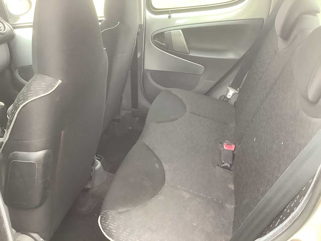 2010 peugeot 107 1.0-12v sublime personenauto - afbeelding 3 van  14