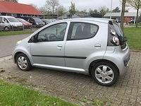 2010 peugeot 107 1.0-12v sublime personenauto - afbeelding 11 van  14