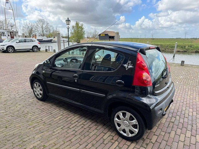 2010 peugeot 107 1.0-12v xs cool 15-ltg-8 - afbeelding 9 van  16