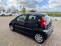 2010 peugeot 107 1.0-12v xs cool 15-ltg-8 - afbeelding 9 van  16