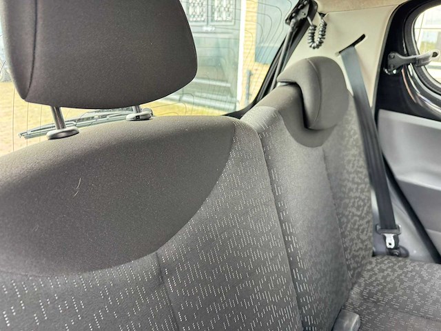 2010 peugeot 107 1.0-12v xs cool 15-ltg-8 - afbeelding 16 van  16