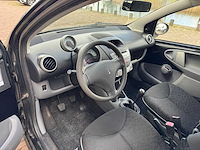 2010 peugeot 107 1.0-12v xs cool 15-ltg-8 - afbeelding 11 van  16