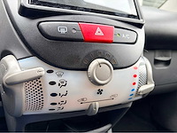 2010 peugeot 107 airco 1.0-12v xs urban m. personenauto - afbeelding 5 van  15