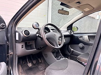 2010 peugeot 107 airco 1.0-12v xs urban m. personenauto - afbeelding 9 van  11