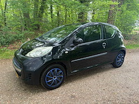 2010 peugeot 107 airconditioning 1.0-12v urban move personenauto - afbeelding 7 van  12