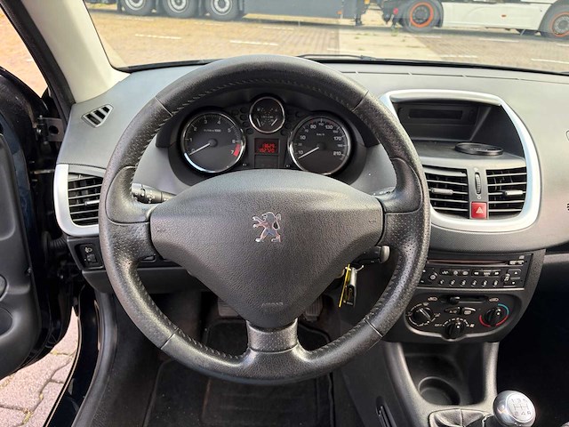 2010 peugeot 206 + 1.4 xs personenauto - afbeelding 32 van  93