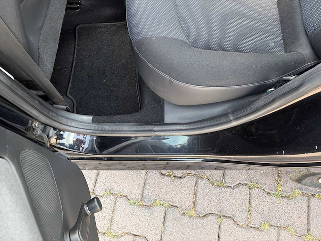 2010 peugeot 206 + 1.4 xs personenauto - afbeelding 77 van  93