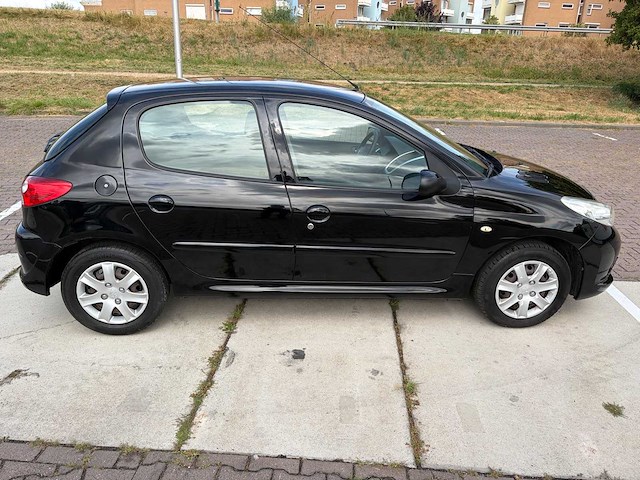 2010 peugeot 206 + 1.4 xs personenauto - afbeelding 2 van  88