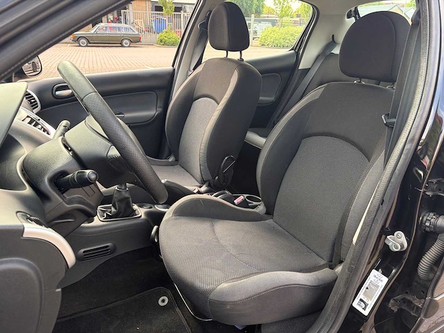 2010 peugeot 206 + 1.4 xs personenauto - afbeelding 21 van  88