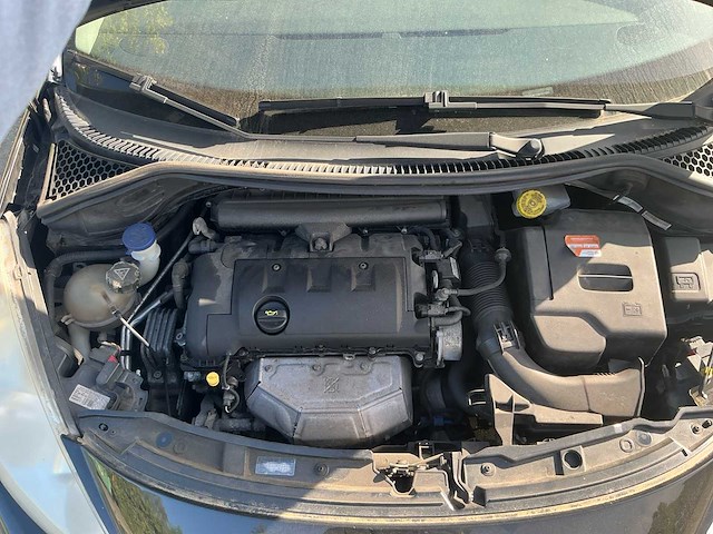 2010 peugeot 207 1.4 vti x-line personenauto - afbeelding 15 van  22