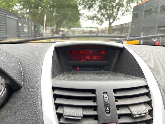 2010 peugeot 207 1.6 vti xs personenauto 06-lpj-2 - afbeelding 13 van  28