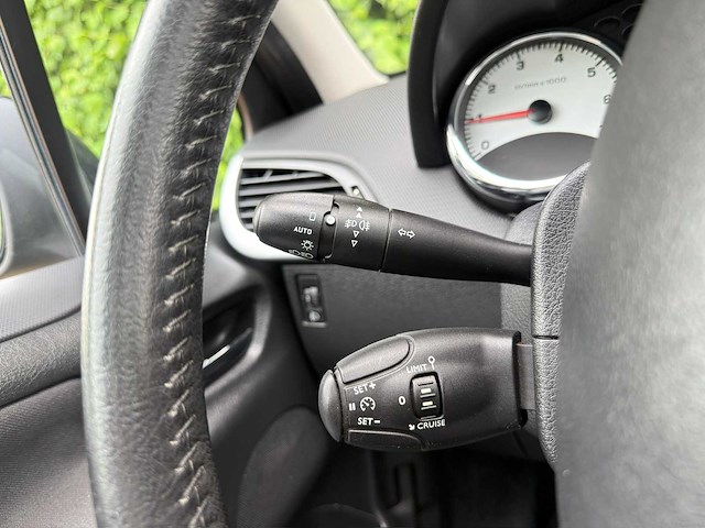 2010 peugeot 207 sw 1.6 vti xs personenauto - afbeelding 8 van  18