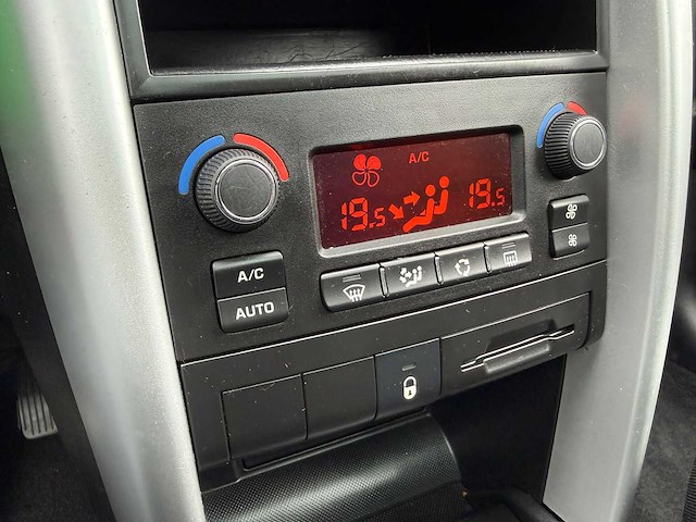 2010 peugeot 207 sw 1.6 vti xs personenauto - afbeelding 9 van  18
