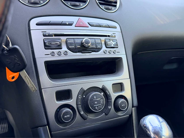 2010 peugeot 308 automaat 1.6 signature personenauto - afbeelding 5 van  13