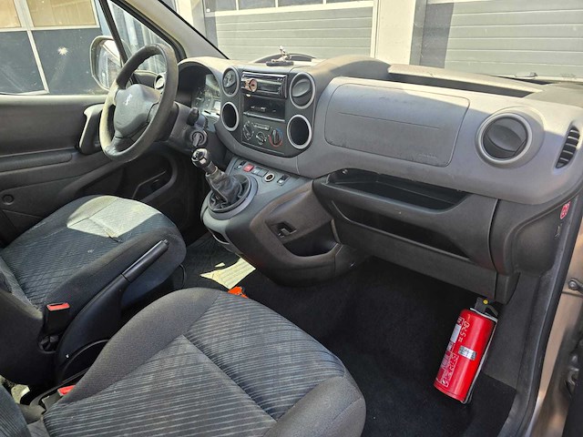 2010 peugeot partner tepee personenauto - afbeelding 21 van  43