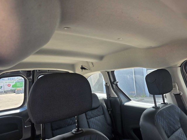 2010 peugeot partner tepee personenauto - afbeelding 30 van  43