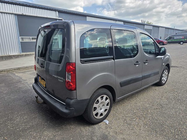 2010 peugeot partner tepee personenauto - afbeelding 34 van  43