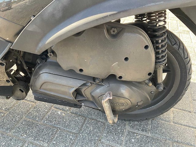 2010 piaggio scooter driewielig 300 lt mp3 - afbeelding 5 van  19