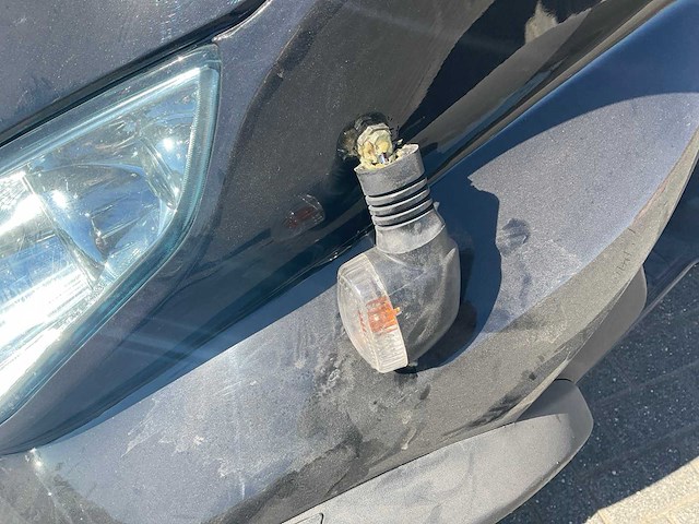 2010 piaggio scooter driewielig 300 lt mp3 - afbeelding 8 van  19