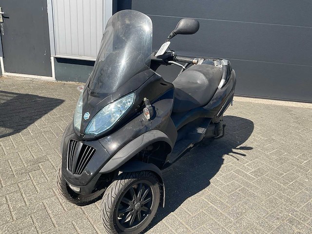 2010 piaggio scooter driewielig 300 lt mp3 - afbeelding 1 van  19