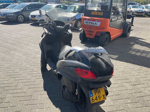 2010 piaggio scooter driewielig 300 lt mp3 - afbeelding 12 van  19