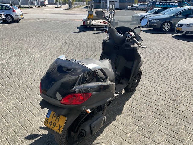 2010 piaggio scooter driewielig 300 lt mp3 - afbeelding 13 van  19