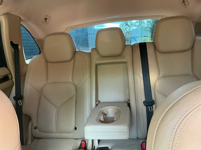 2010 porsche cayenne awd 4dr s personenauto - afbeelding 14 van  39