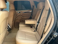 2010 porsche cayenne awd 4dr s personenauto - afbeelding 17 van  39