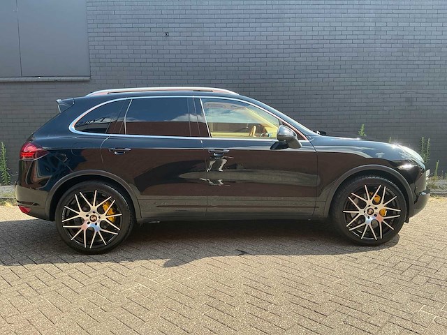 2010 porsche cayenne awd 4dr s personenauto - afbeelding 21 van  39