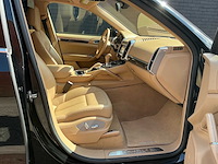 2010 porsche cayenne awd 4dr s personenauto - afbeelding 29 van  39