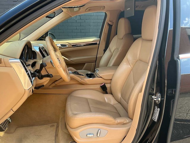 2010 porsche cayenne awd 4dr s personenauto - afbeelding 6 van  30