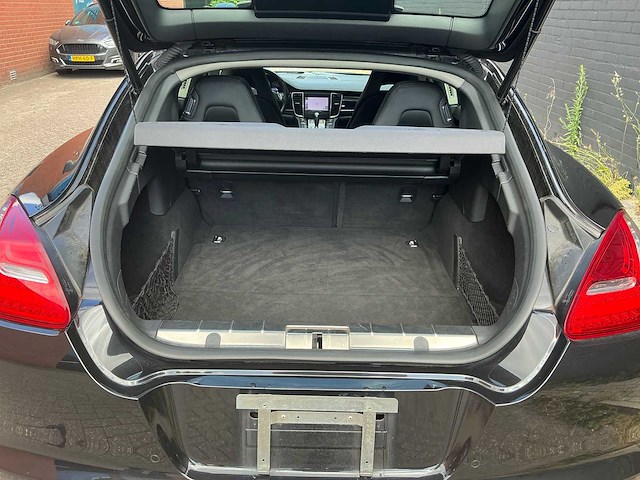 2010 porsche panamera 4dr hb s personenauto - afbeelding 17 van  38