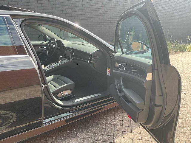 2010 porsche panamera 4dr hb s personenauto - afbeelding 3 van  3