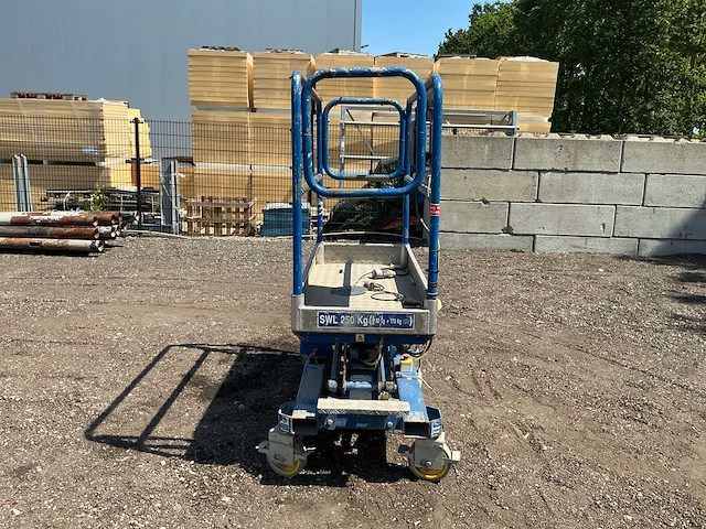 2010 power tower hoogwerker defect - afbeelding 19 van  24